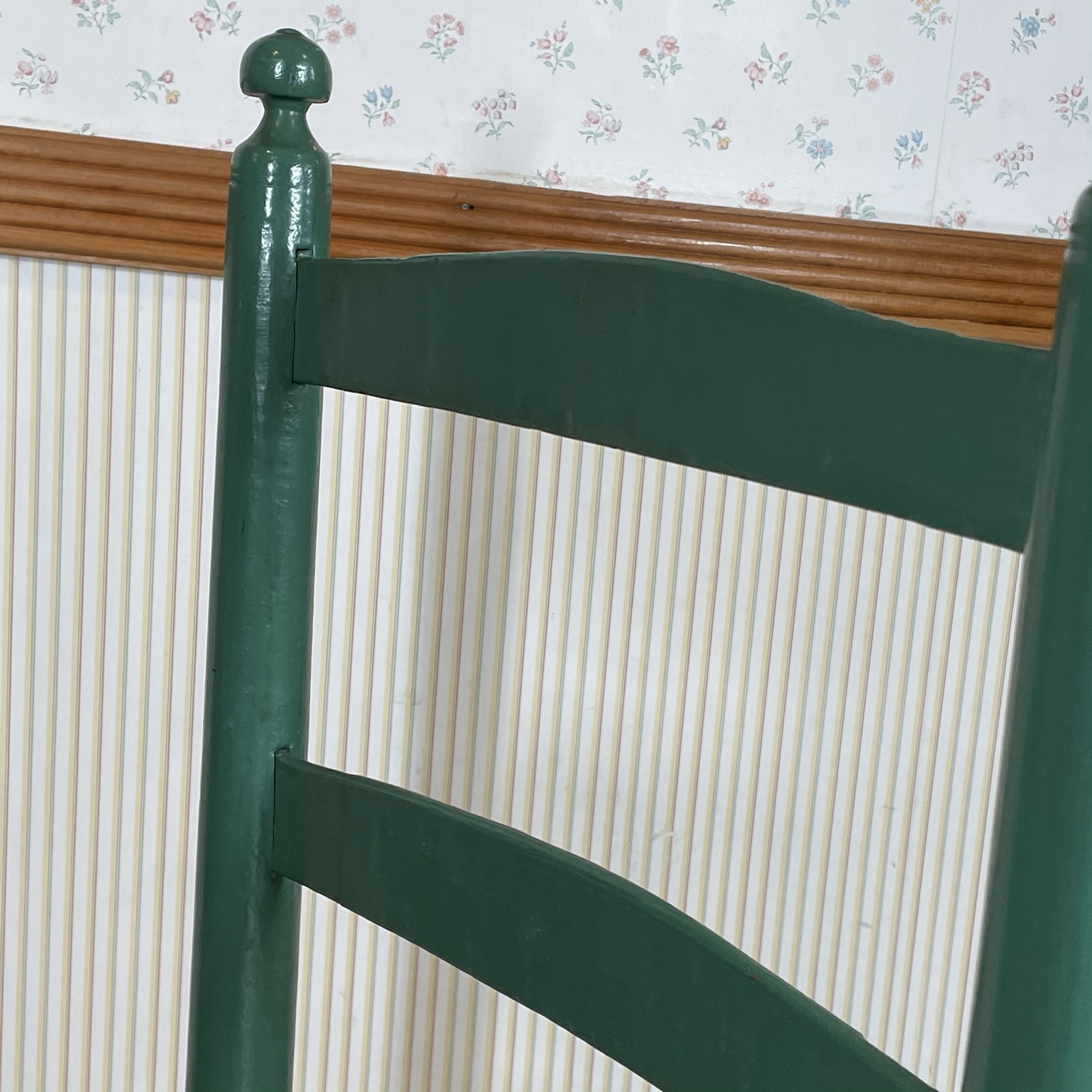 GREEN PAINTED LADDER BACK SIDE CHAIR