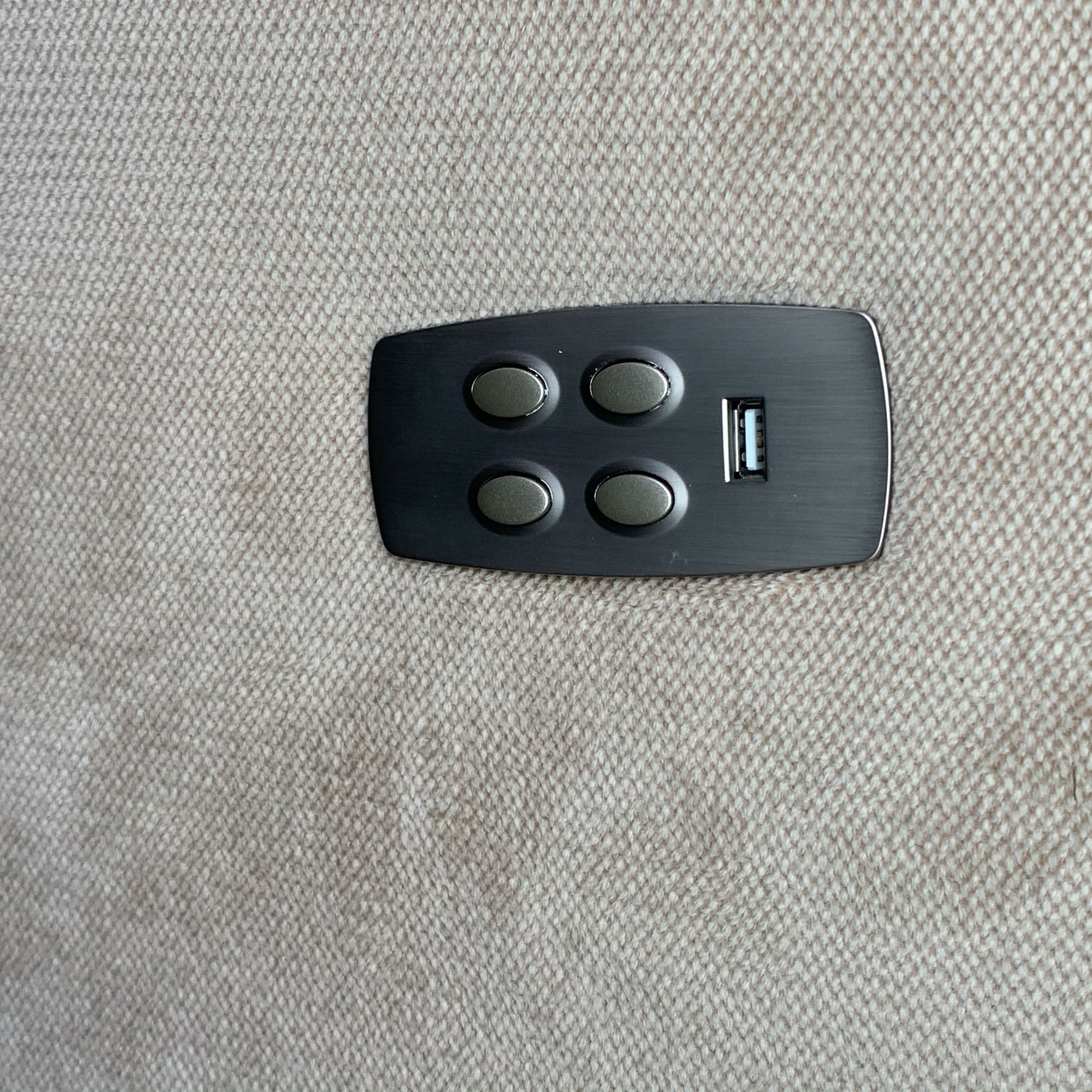 LAZBOY 'POWER RECLINE' XR