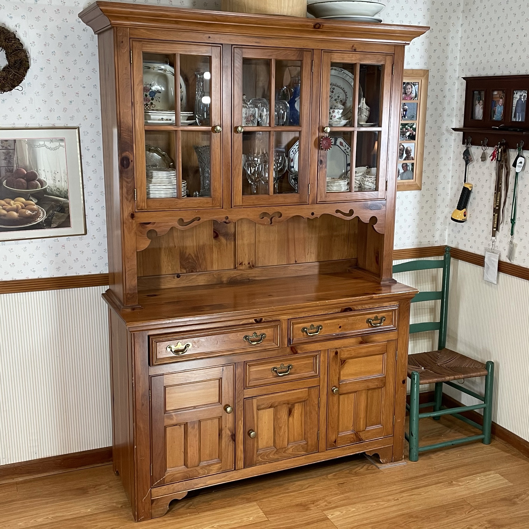 PENNSYLVANIA HOUSE HUTCH