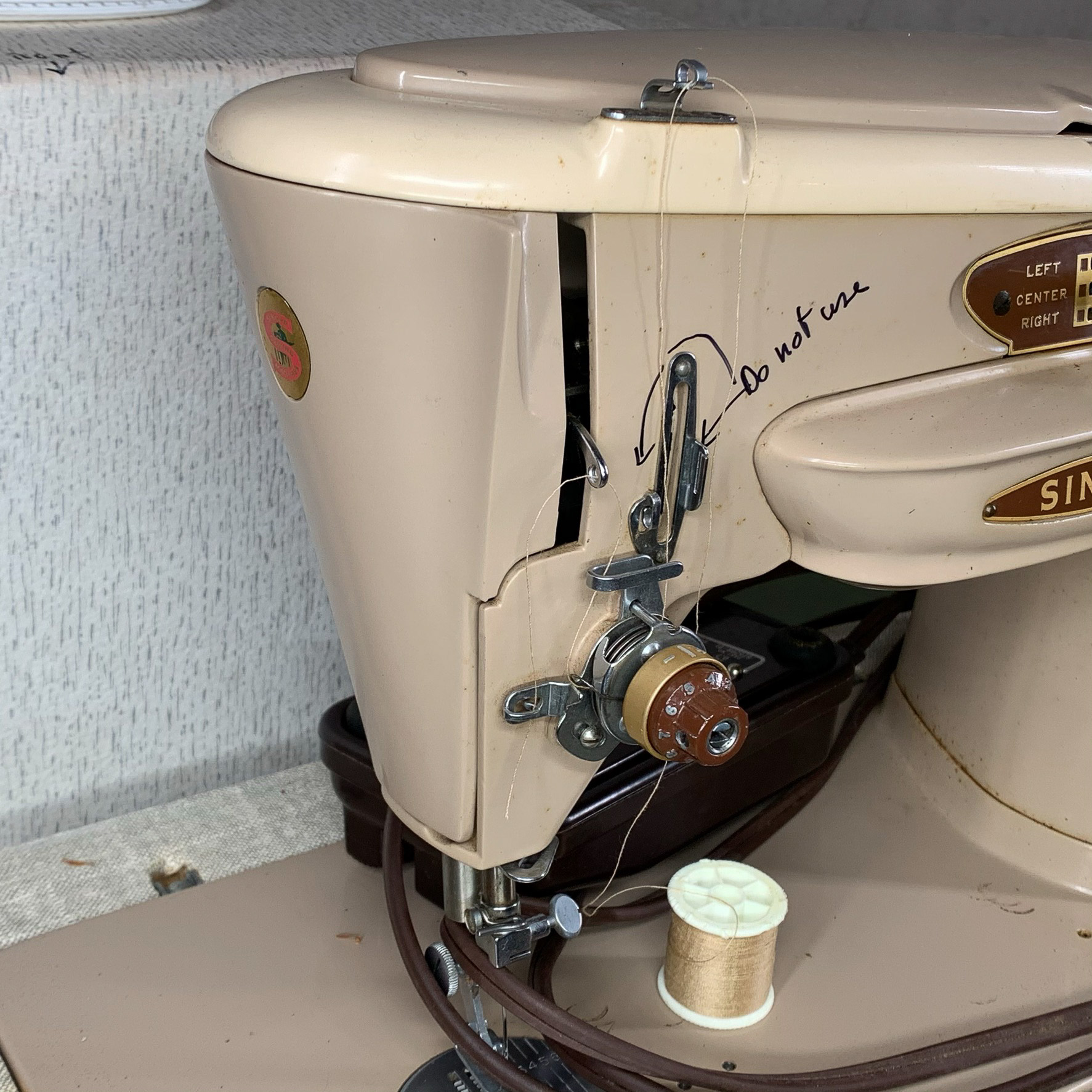 SINGER MODEL 503A TRAVEL SEWING MACHINE