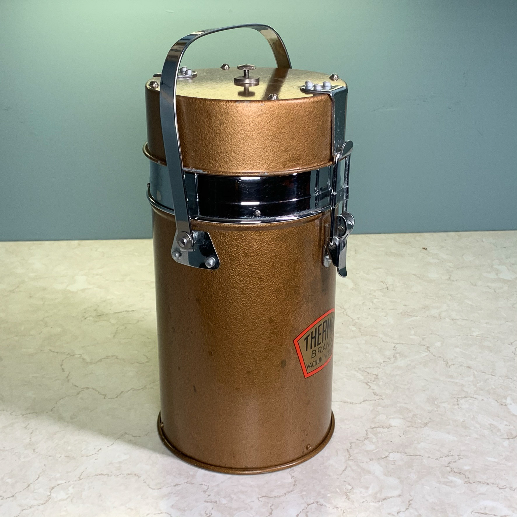 VERY EARLY THERMOS 'VACUUM VESSEL'