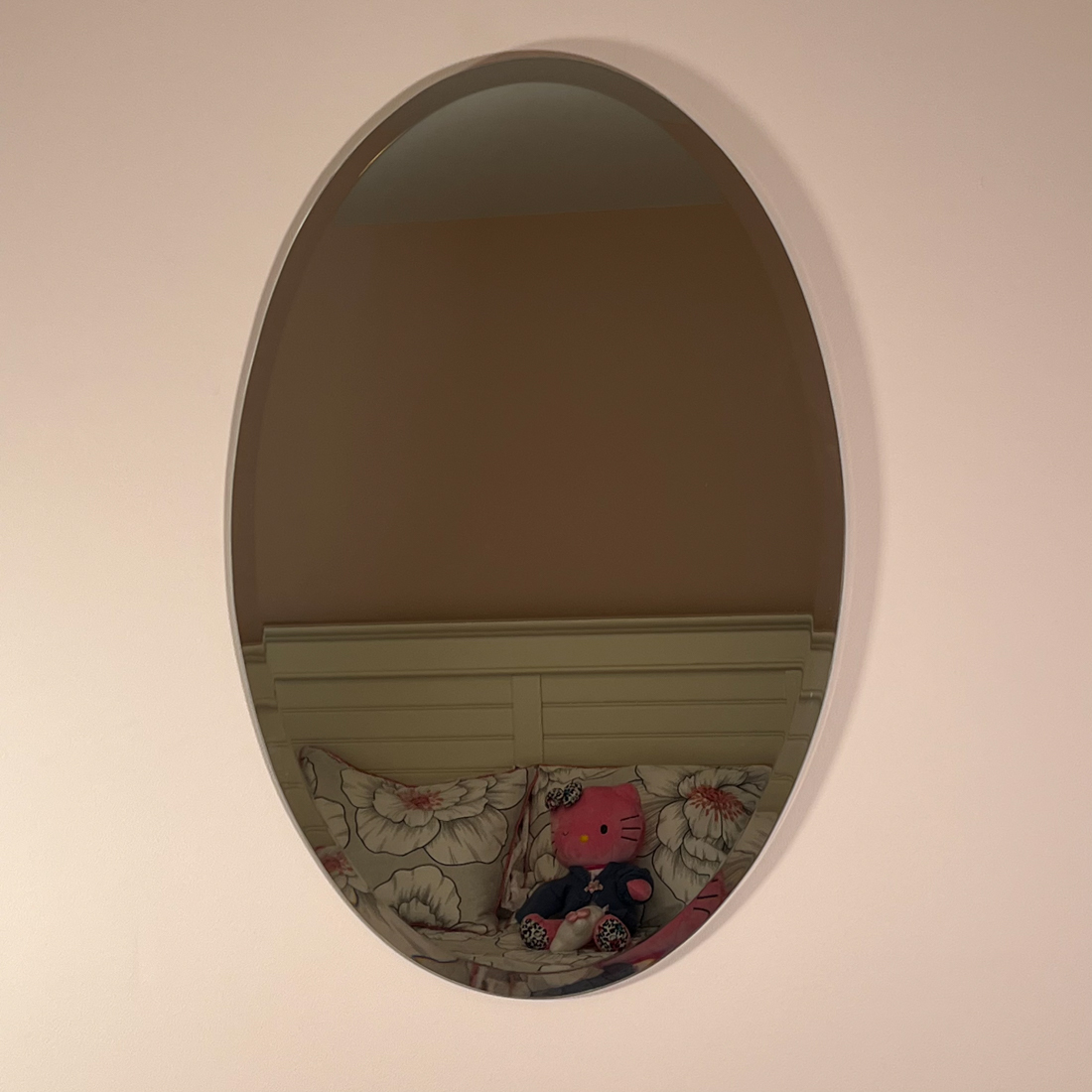 OVAL WALL MIRROR