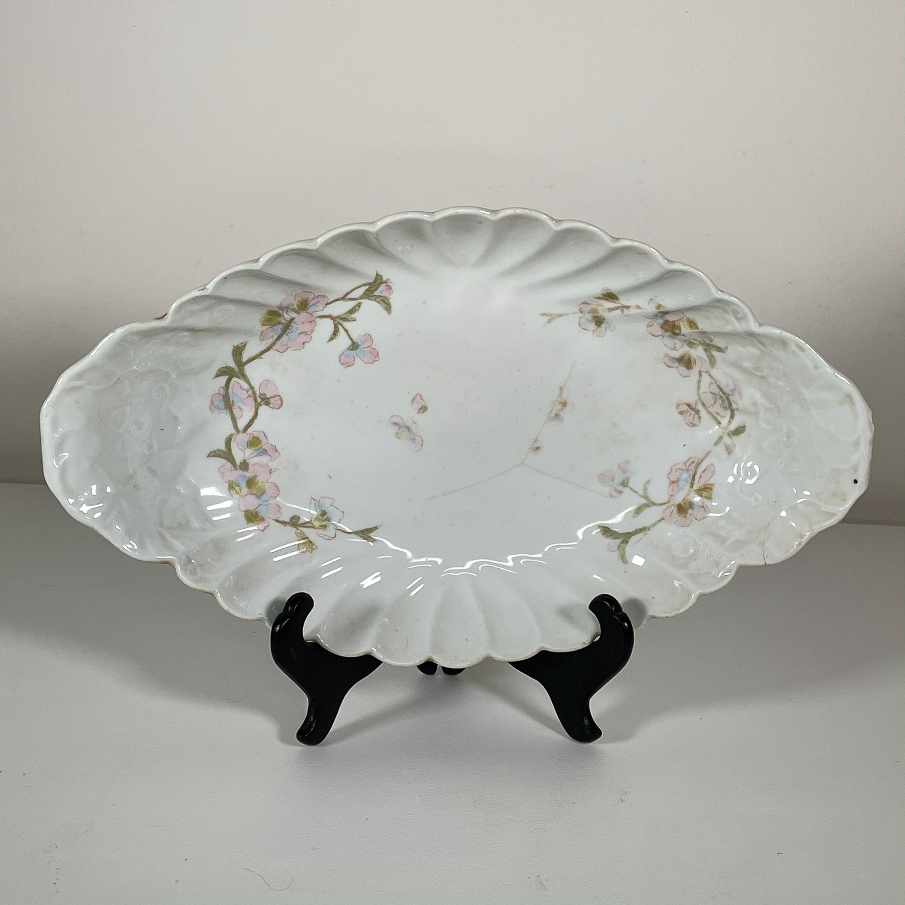 FLORAL PAINTED PORCELAIN SERVING DISH