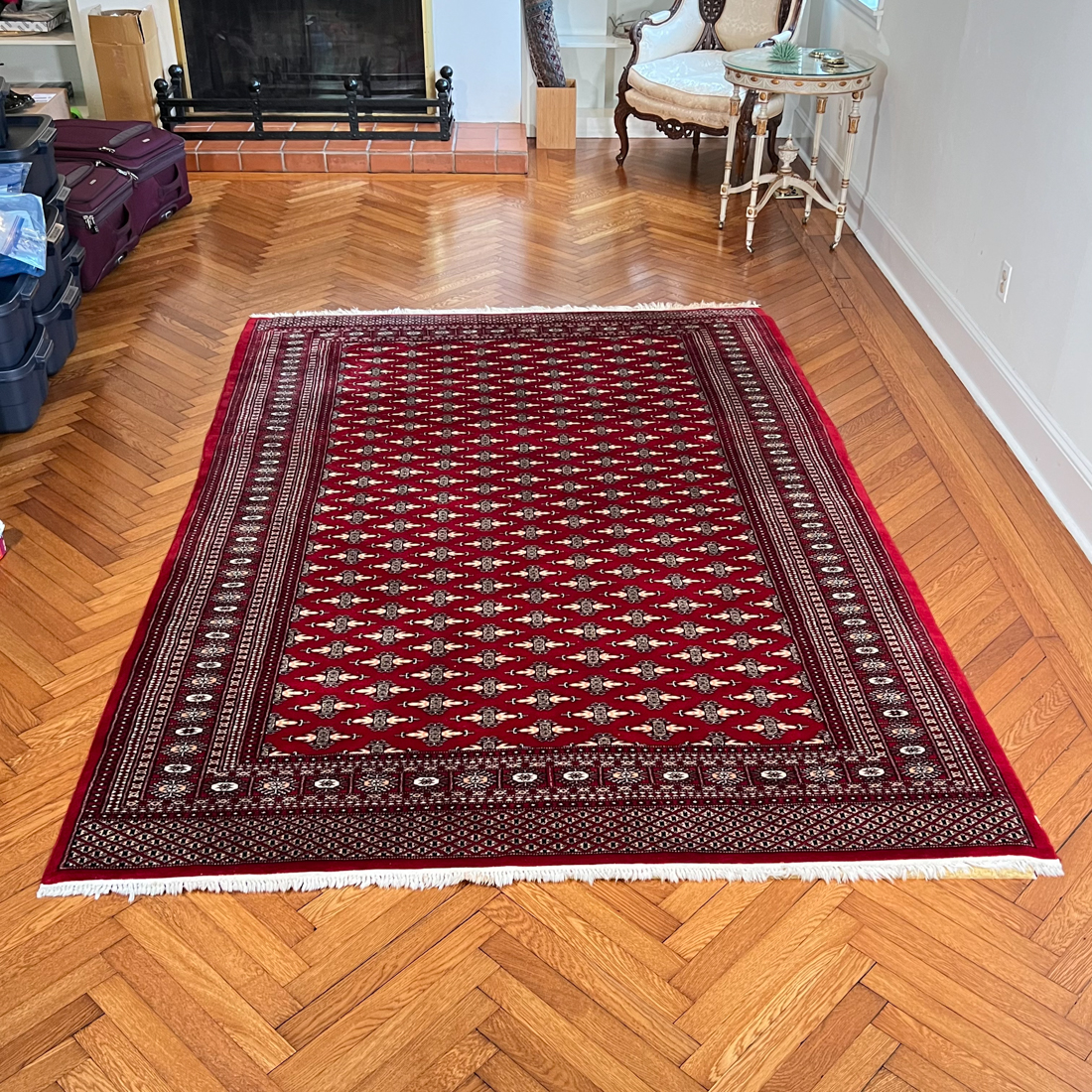 HANDWOVEN PAKISTANI RUG