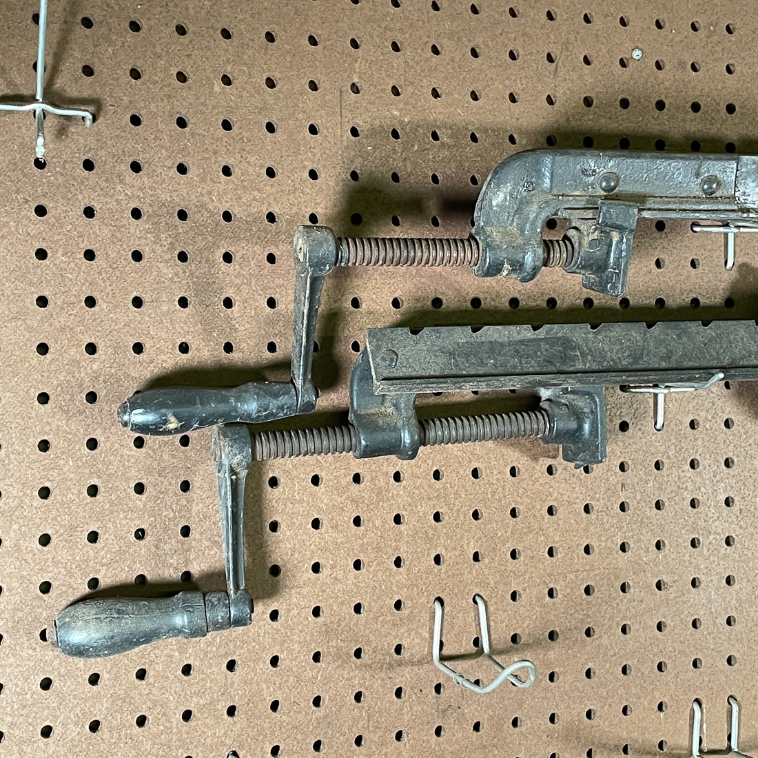 PAIR EXTRA LARGE CLAMPS