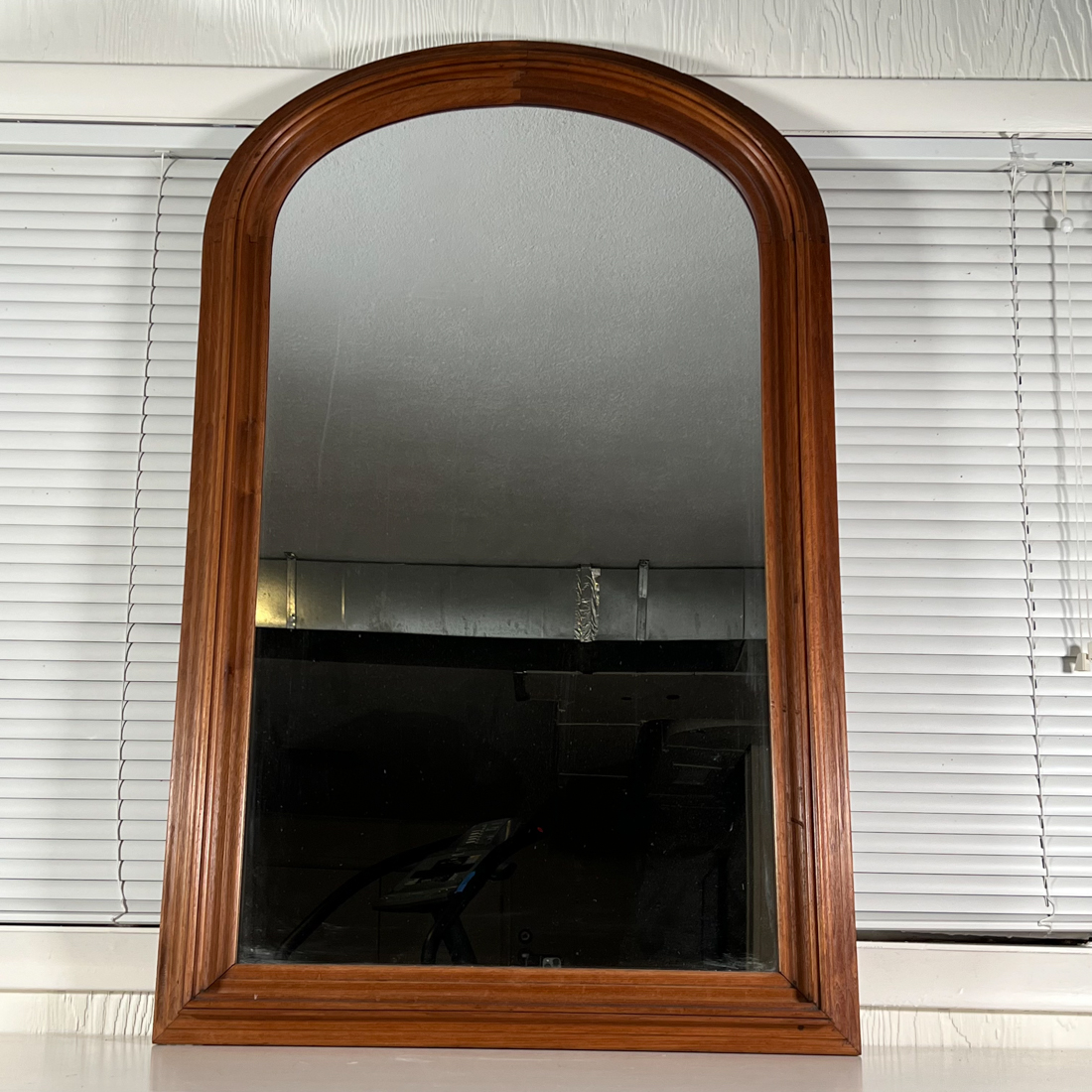 ARCHED WOOD MIRROR