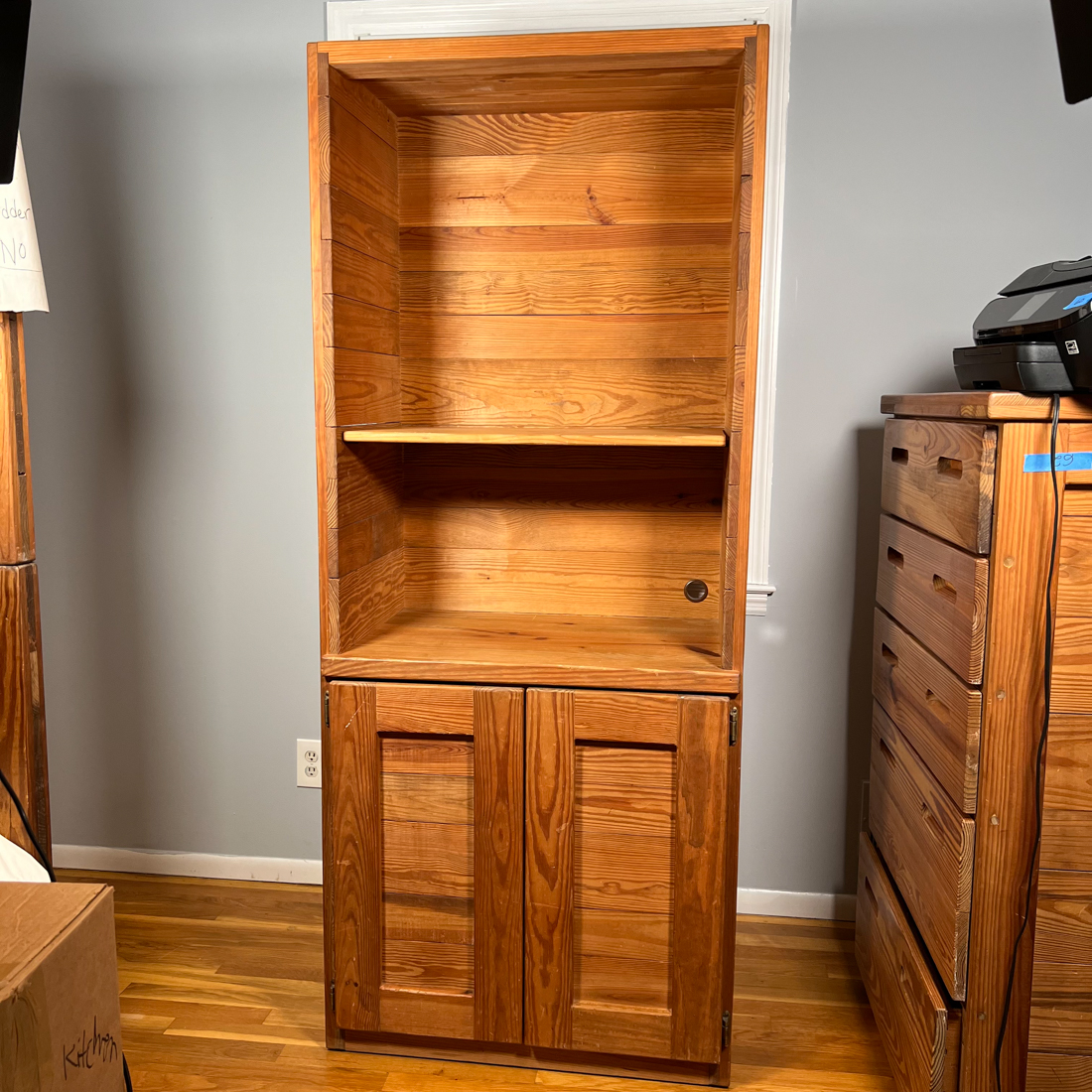 SOLID WOOD WALL SHELF