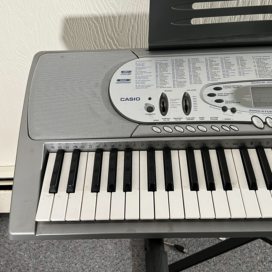 CASIO ELECTRIC KEYBOARD
