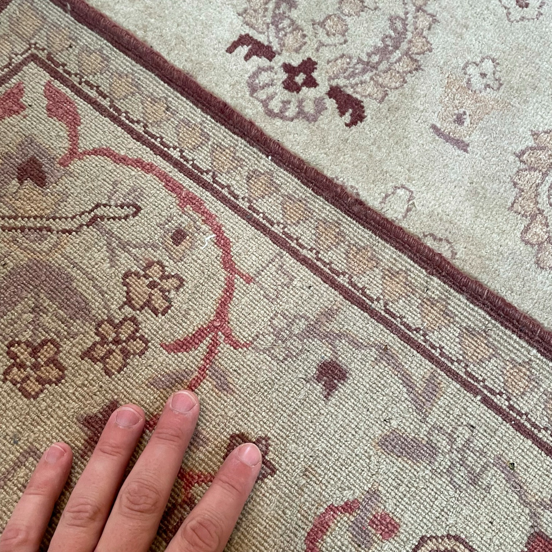 PATTERNED WOOL CARPET