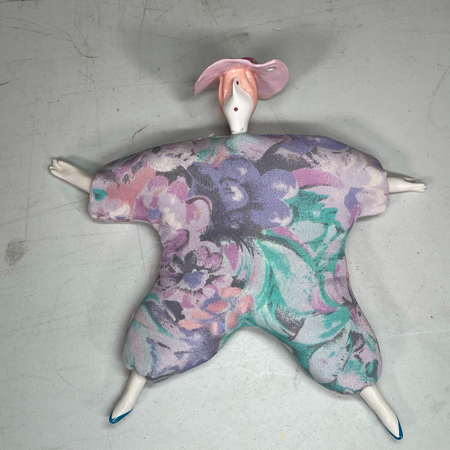 FUN CERAMIC/ BEAN BAG DOLL