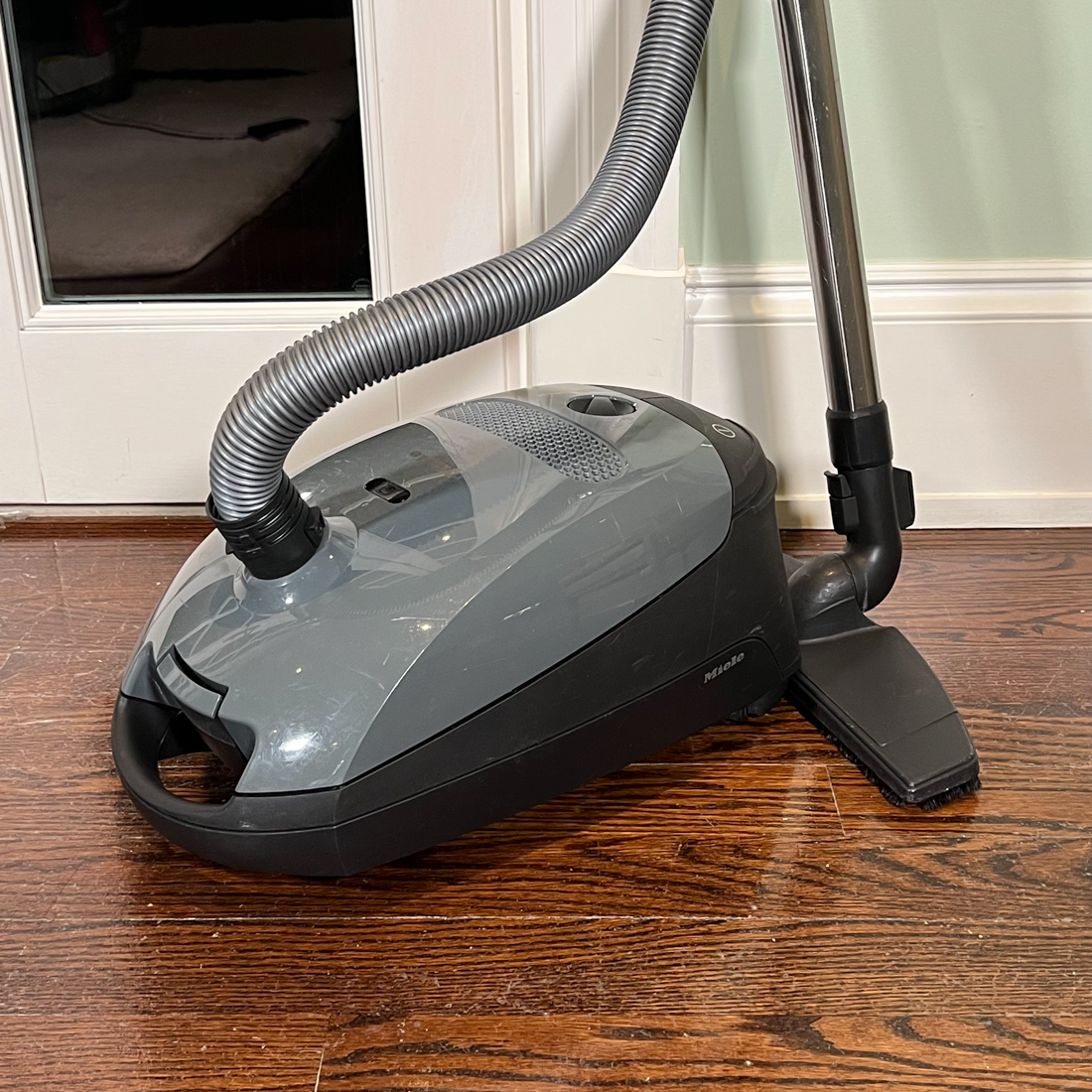 MIELE VACUUM