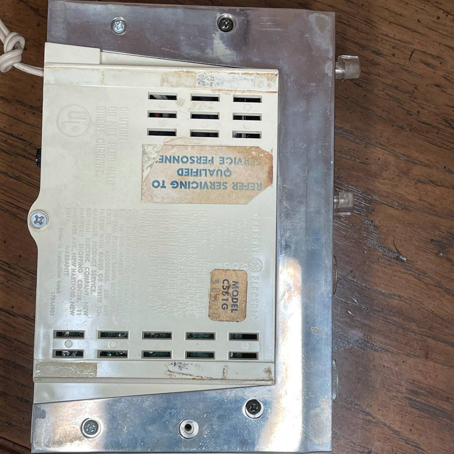 VINTAGE GE RADIO ALARM CLOCK