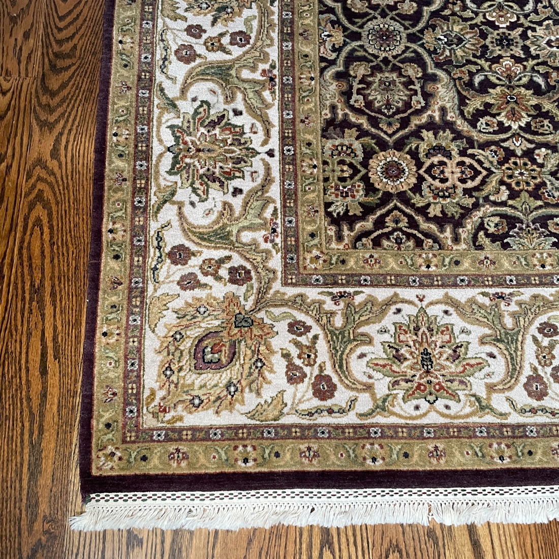 HANDWOVEN PATTERNED CARPET