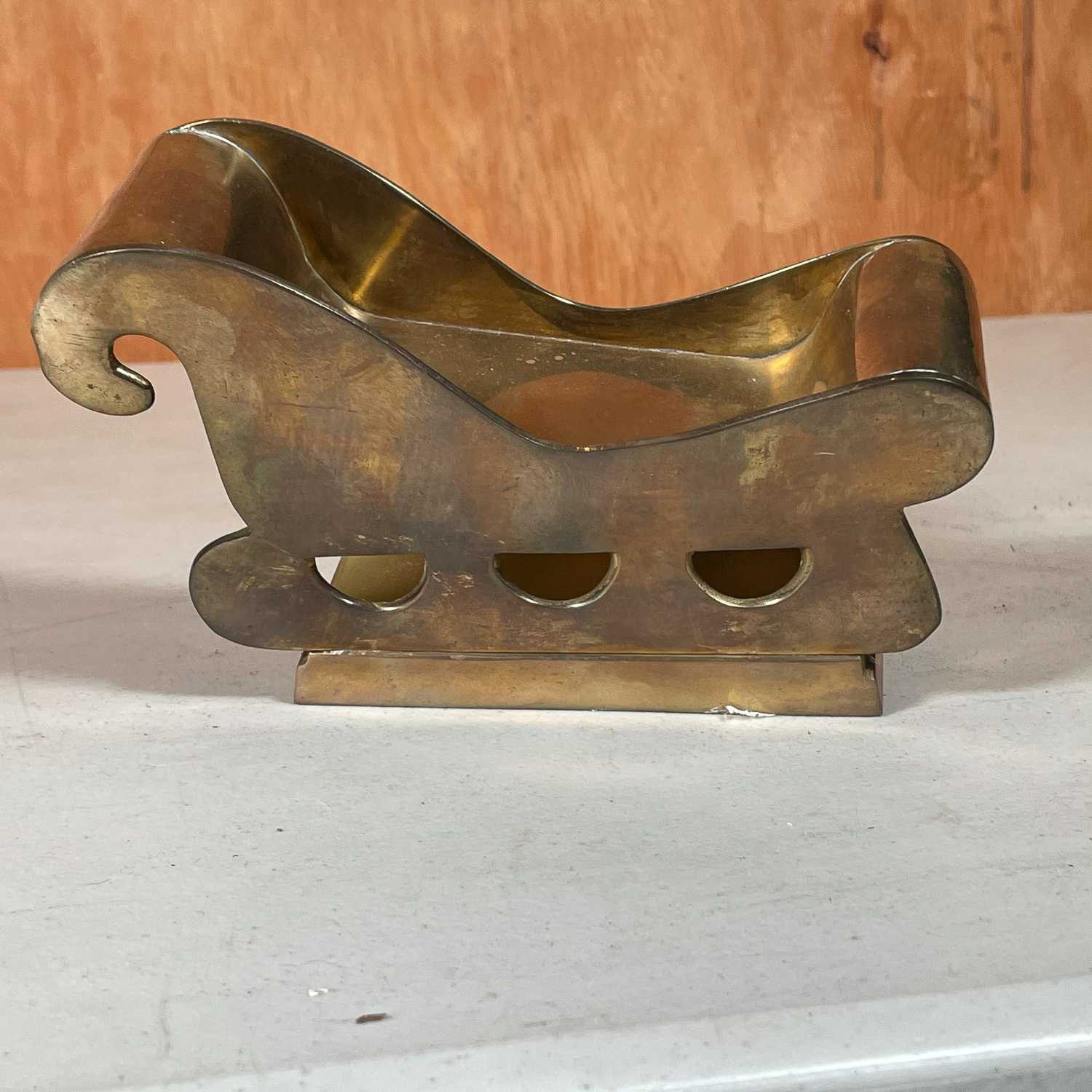 PAIR BRASS STOCKING HANGERS