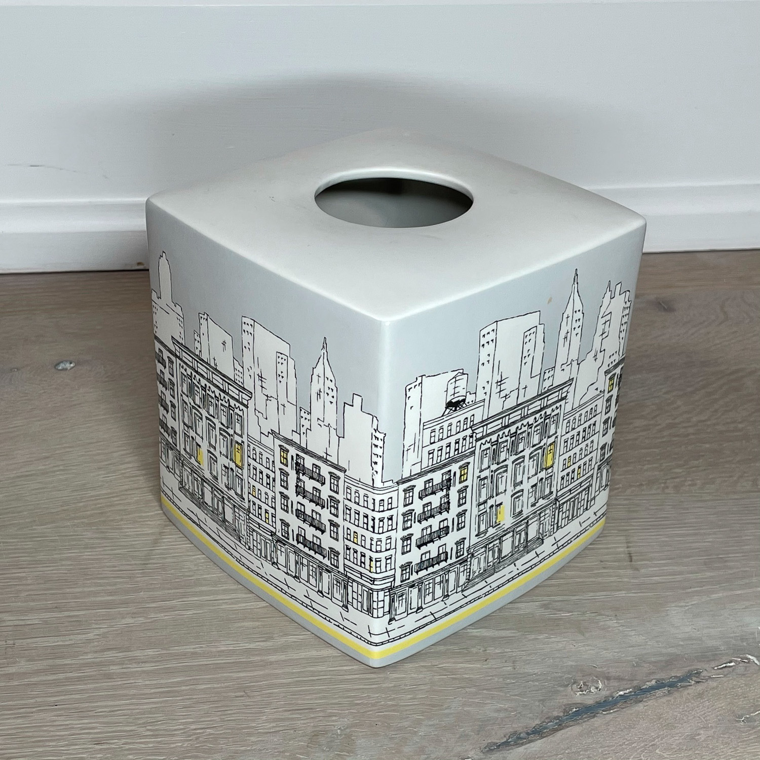 DKNY CERAMIC TISSUE BOX HOLDER