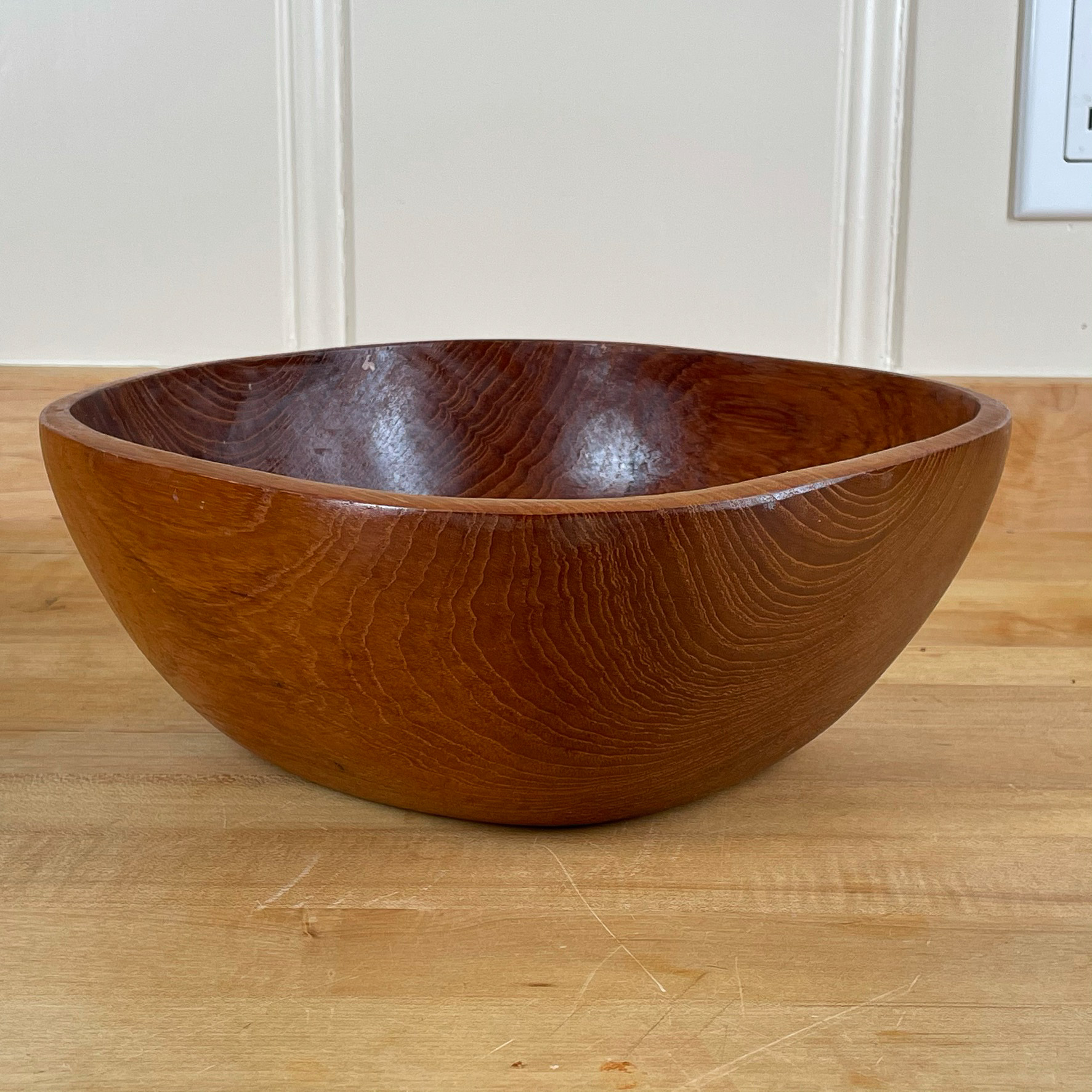 (2pc) WOODEN SERVING BOWLS