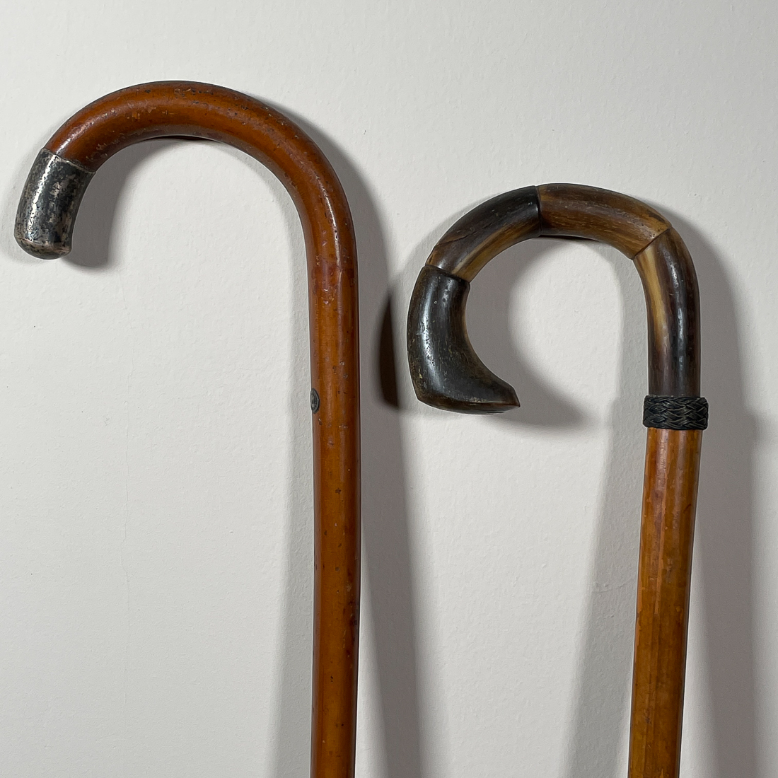 (2pc) WOOD CANES