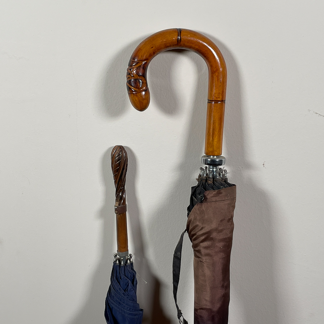(2pc) CARVED HANDLE UMBRELLAS