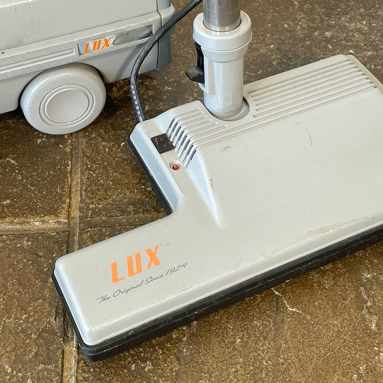 LUX CLASSIC VACUUM