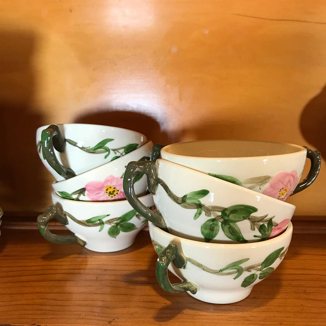 FRANCISCAN DINNERWARE SET