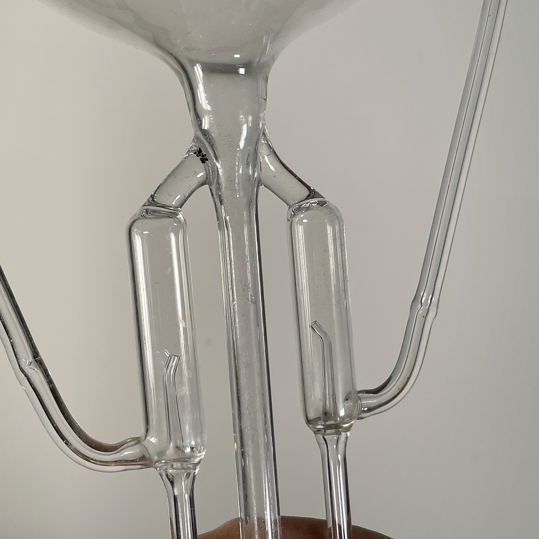 PYREX TITRATION DEVICE