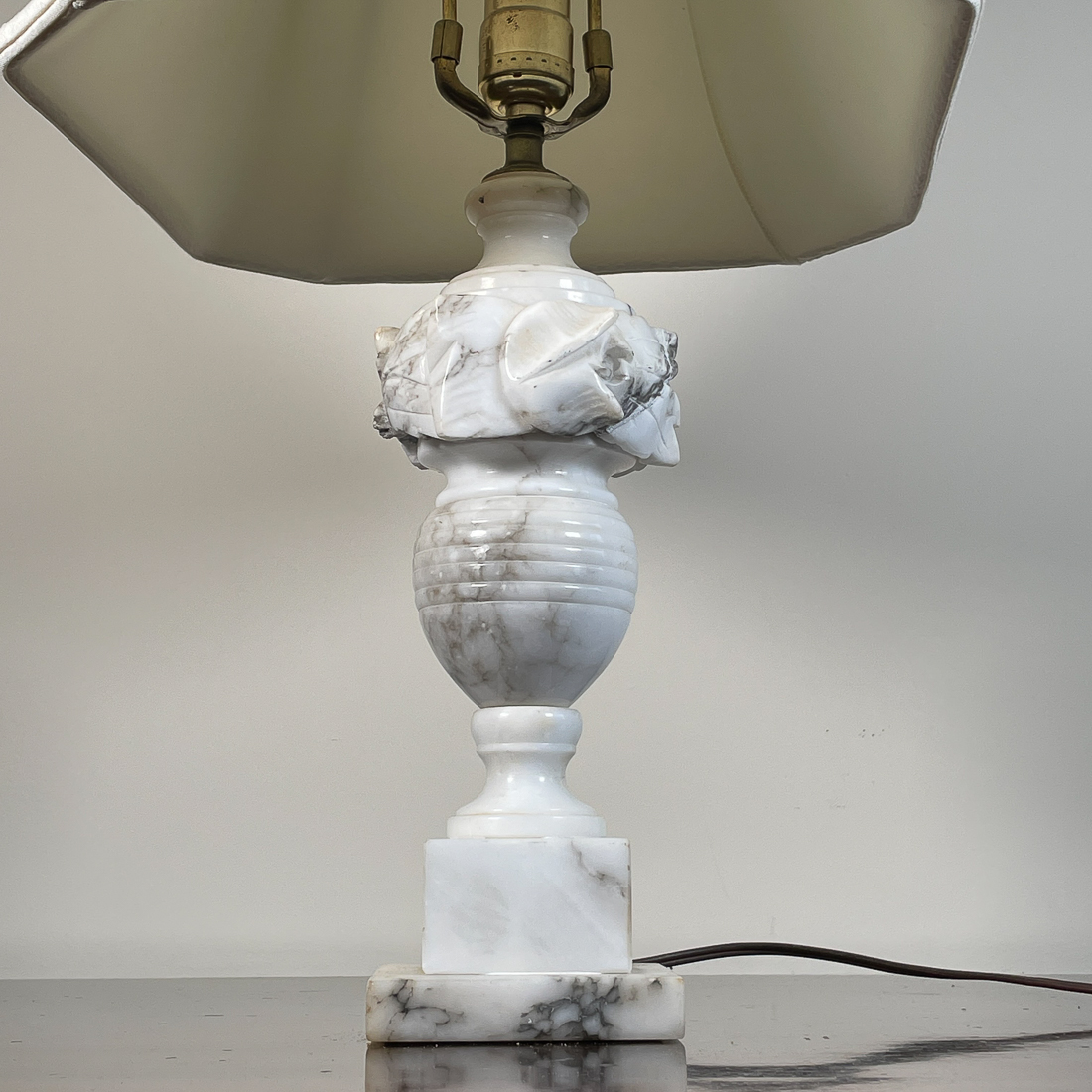 MARBLE TABLE LAMP
