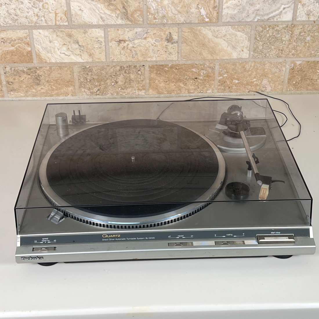 TECHNICS RECORD PLAYER