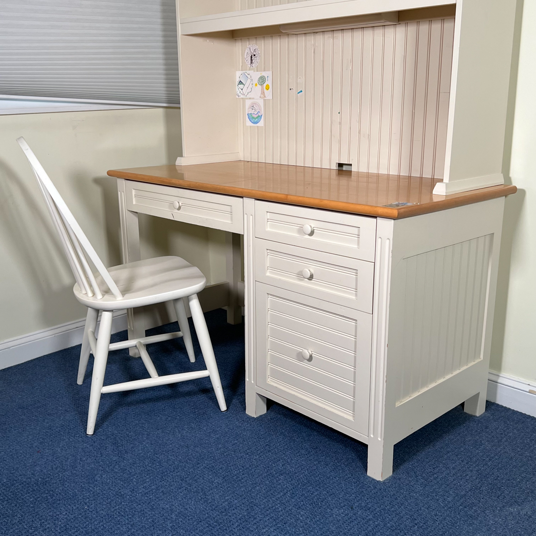 (2pc) WHITE DESK & CHAIR