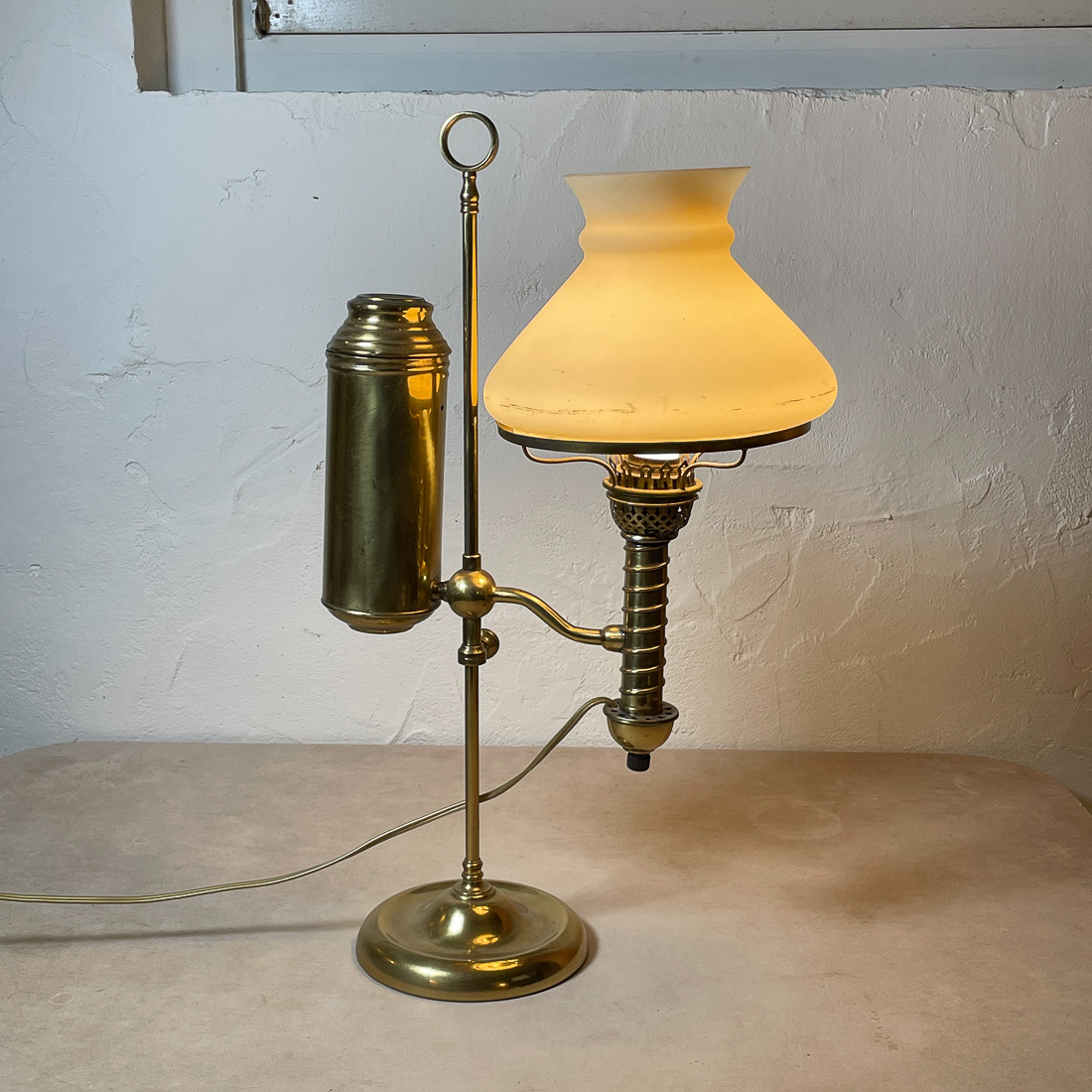 BRASS FLUID LAMP