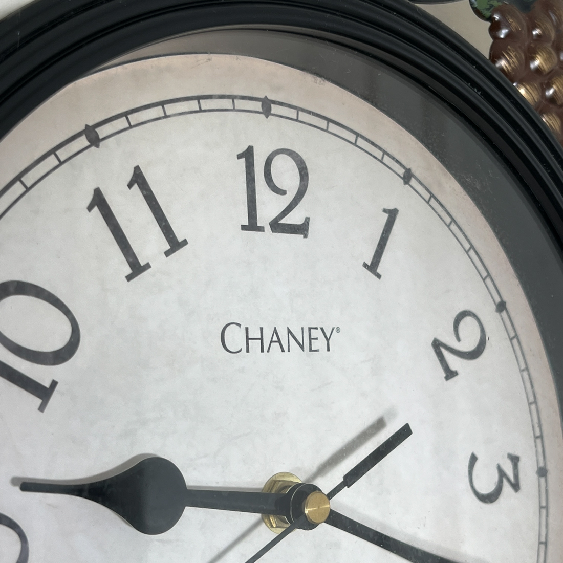 CHANEY GRAPE CLOCK