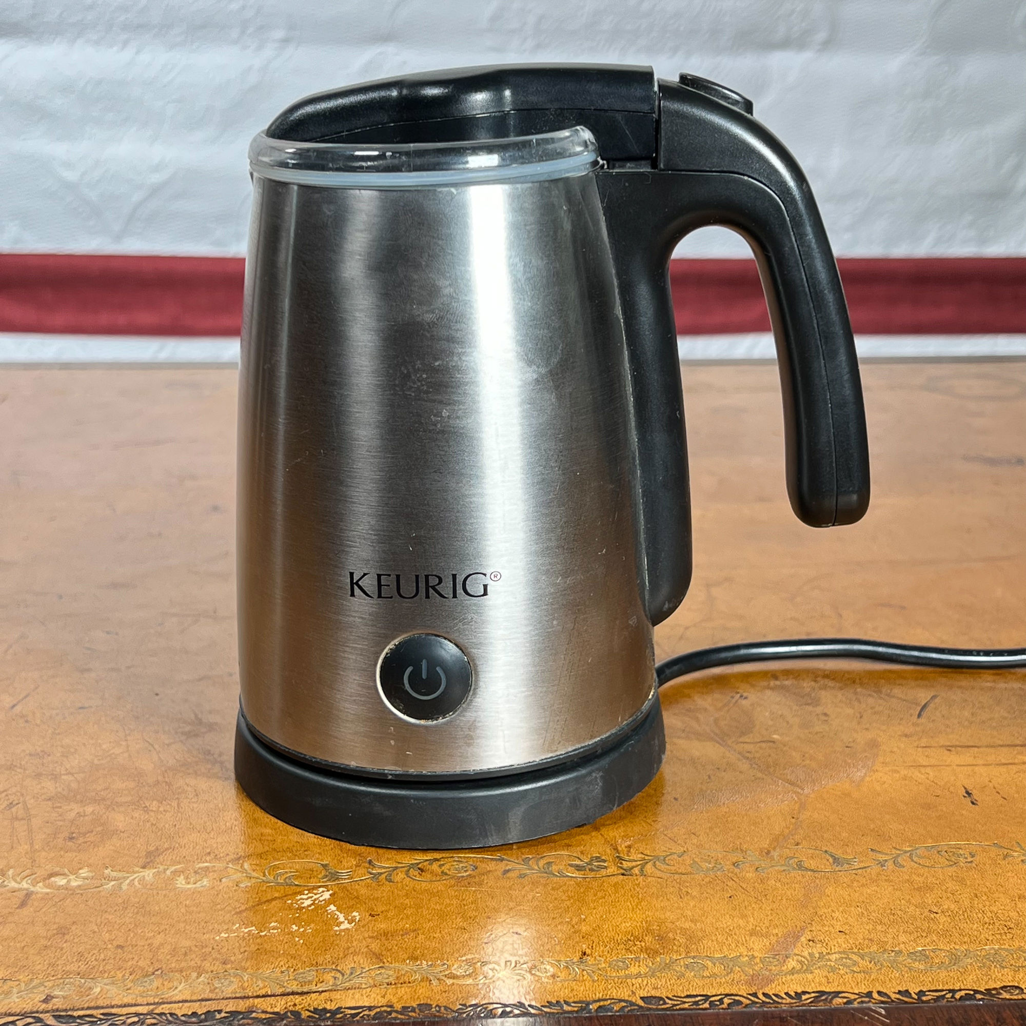 KEURIG HEATED MILK FROTHER
