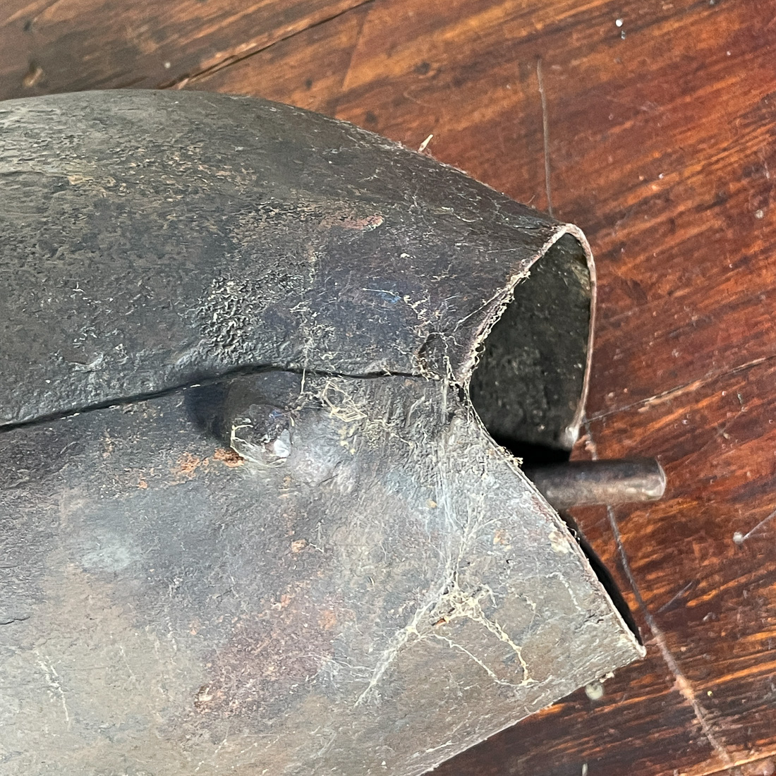 OVERSIZED BRONZE BELL