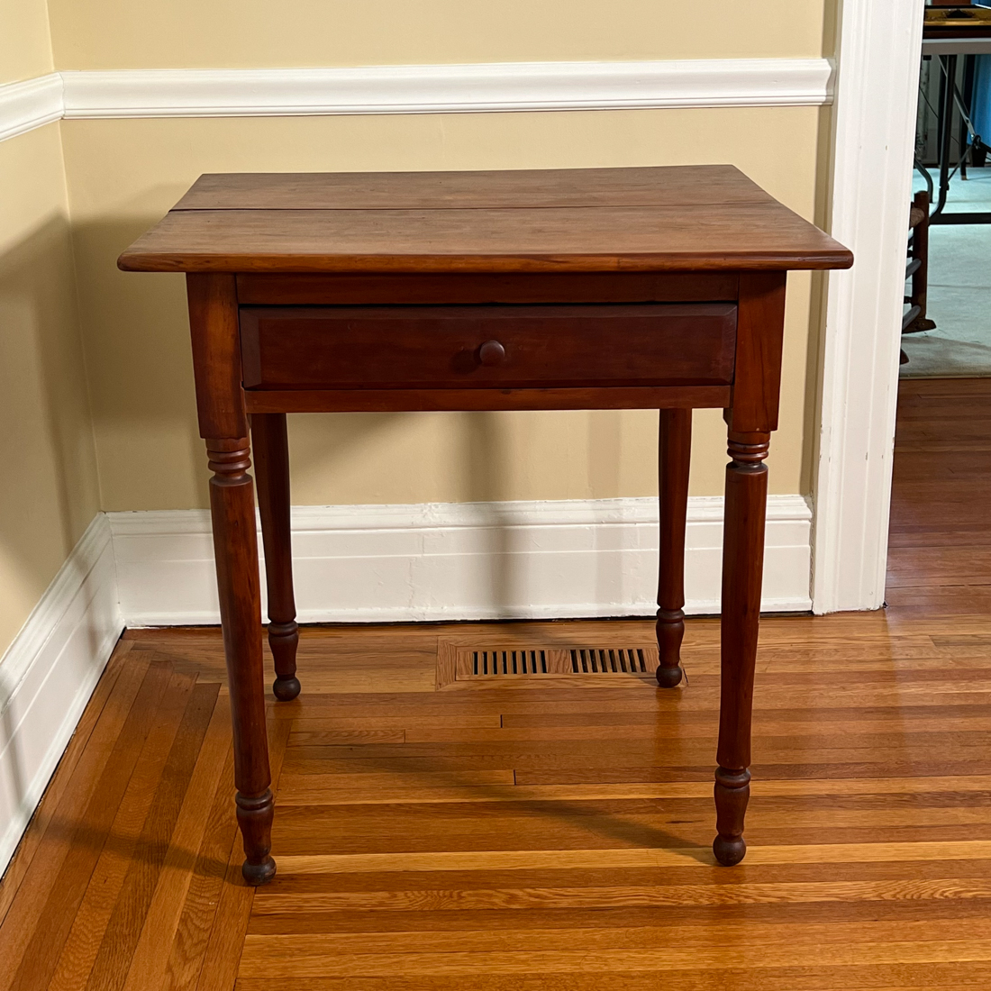 ANTIQUE SQUARE SIDE TABLE