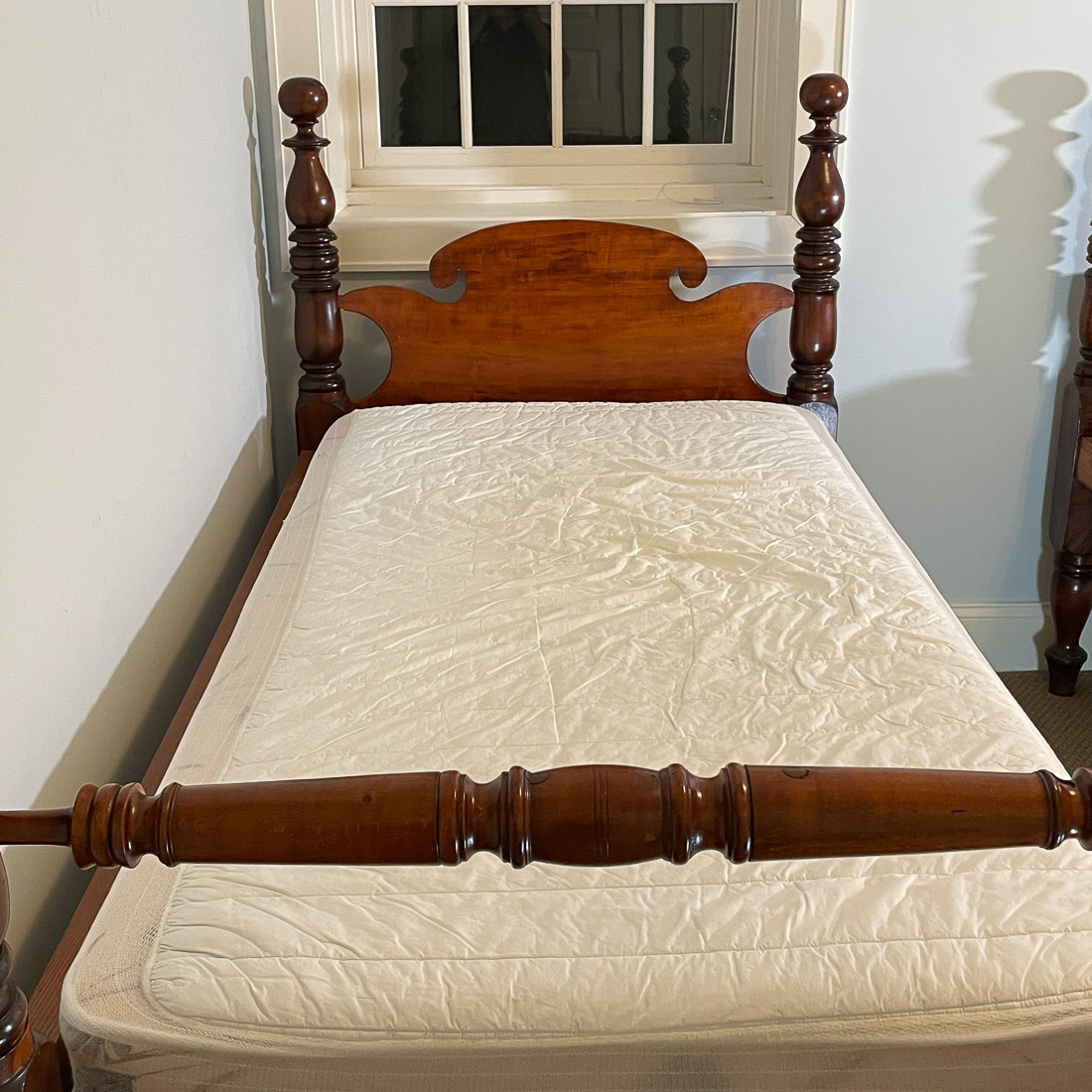 PAIR CANNONBALL BEDS