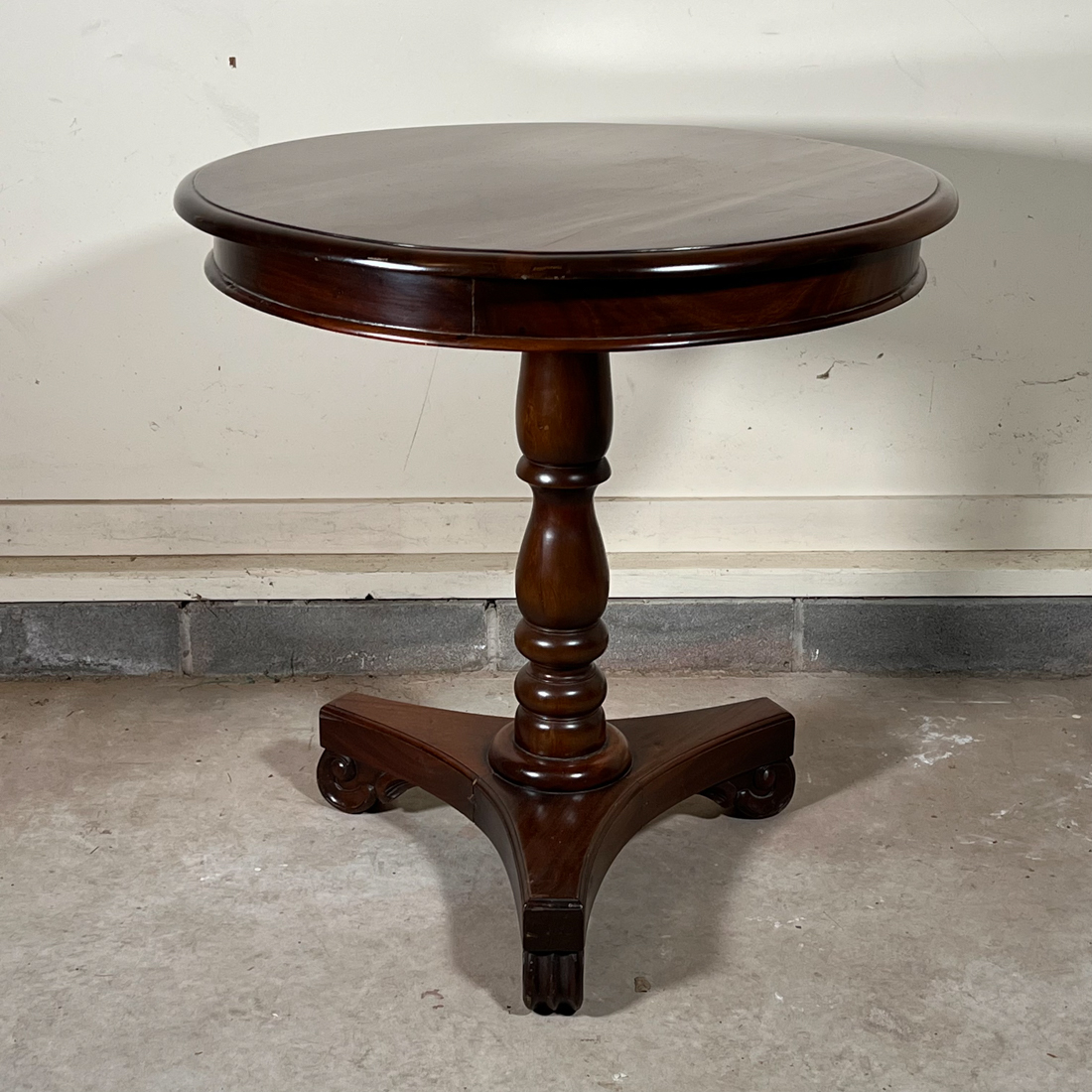 ANTIQUE PEDESTAL TABLE