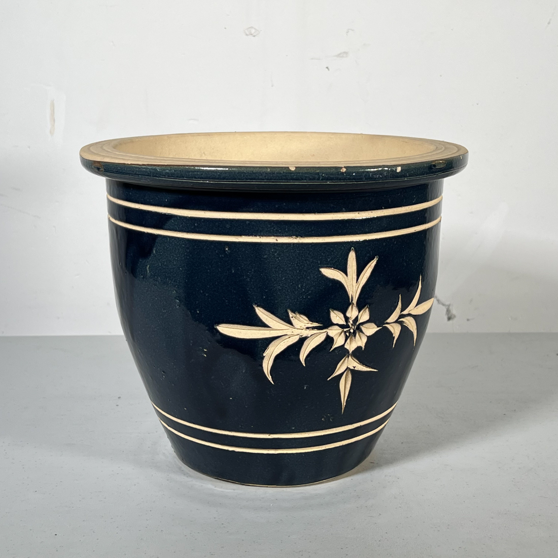 CERAMIC POT