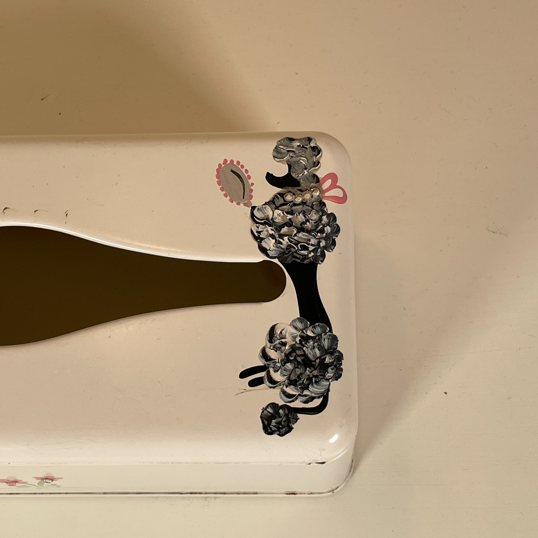 VINTAGE TISSUE BOX HOLDER