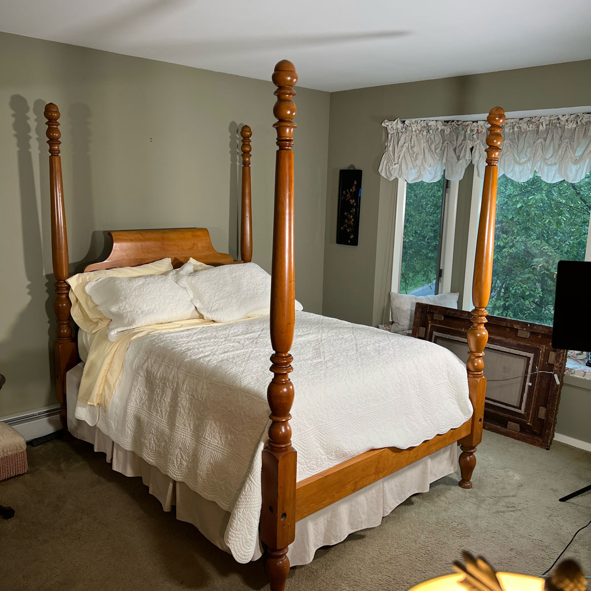 ANTIQUE FOUR POSTER BED FRAME