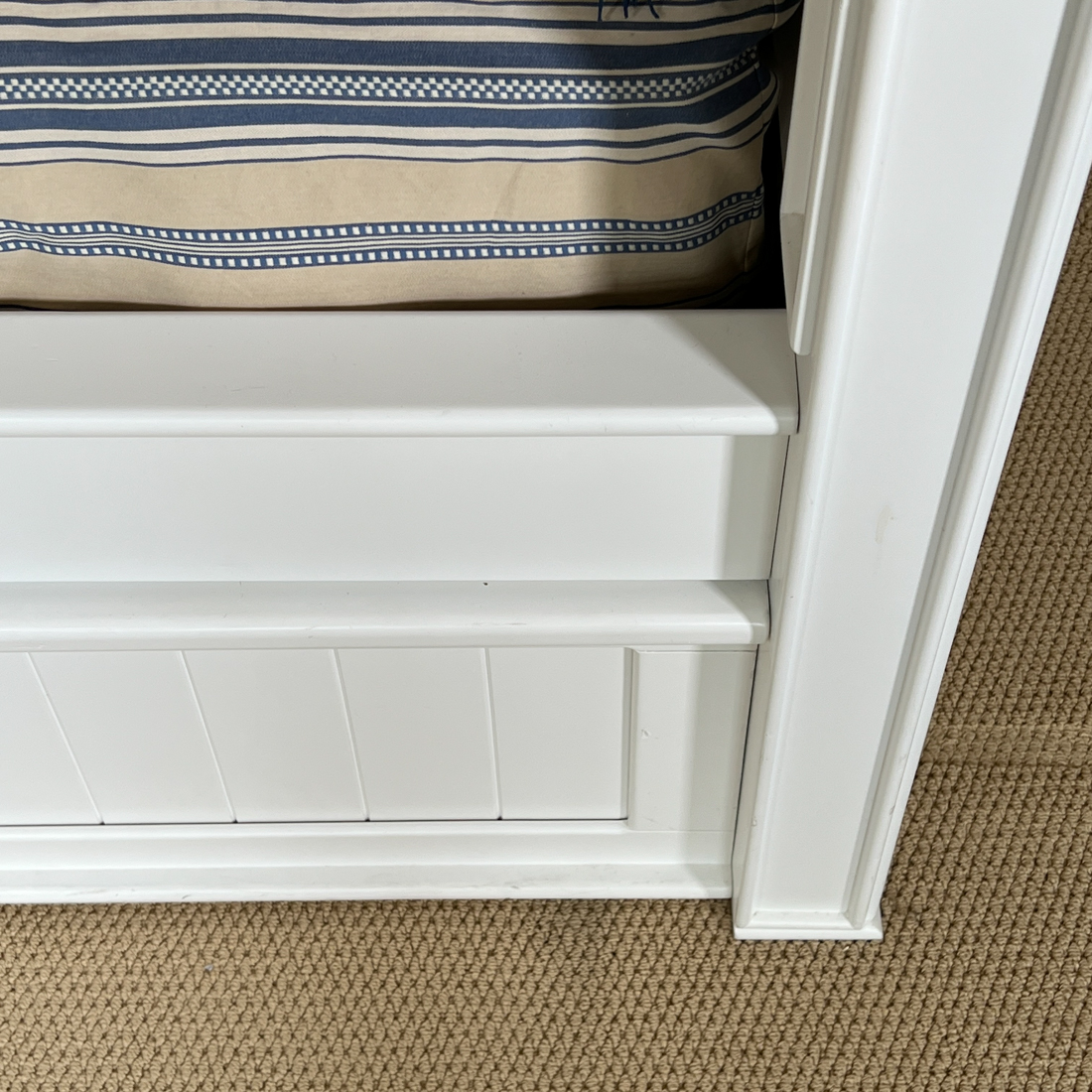 POTTERY BARN TRUNDLE BED