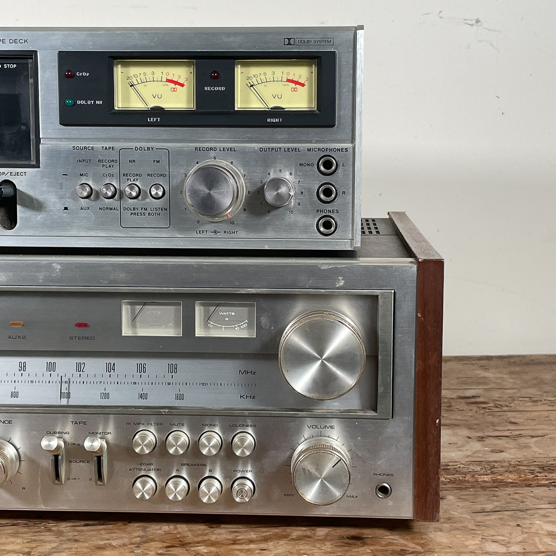 (2pc) REALISTIC STEREO EQUIPMENT