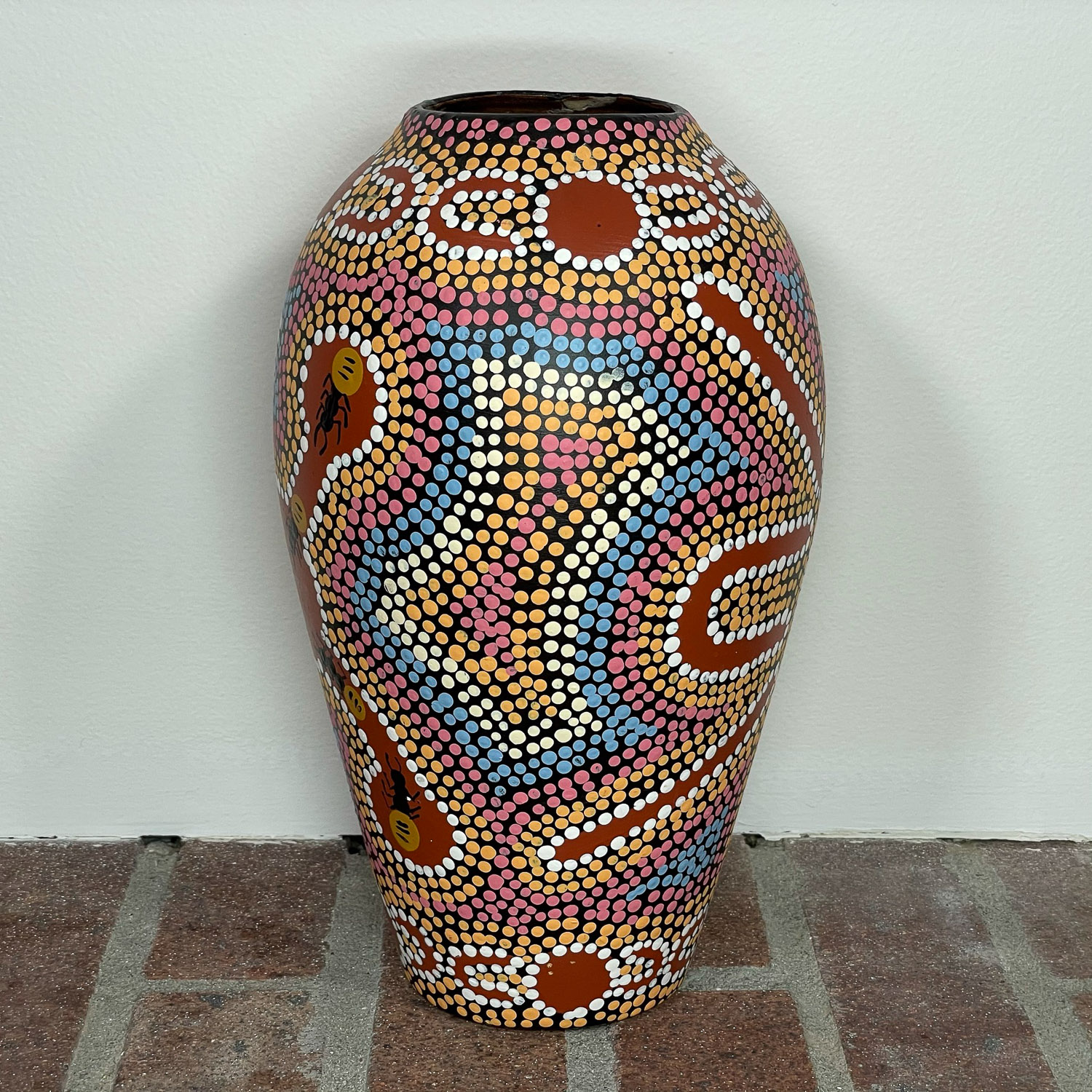 AUSTRALIAN ABORIGINAL VASE
