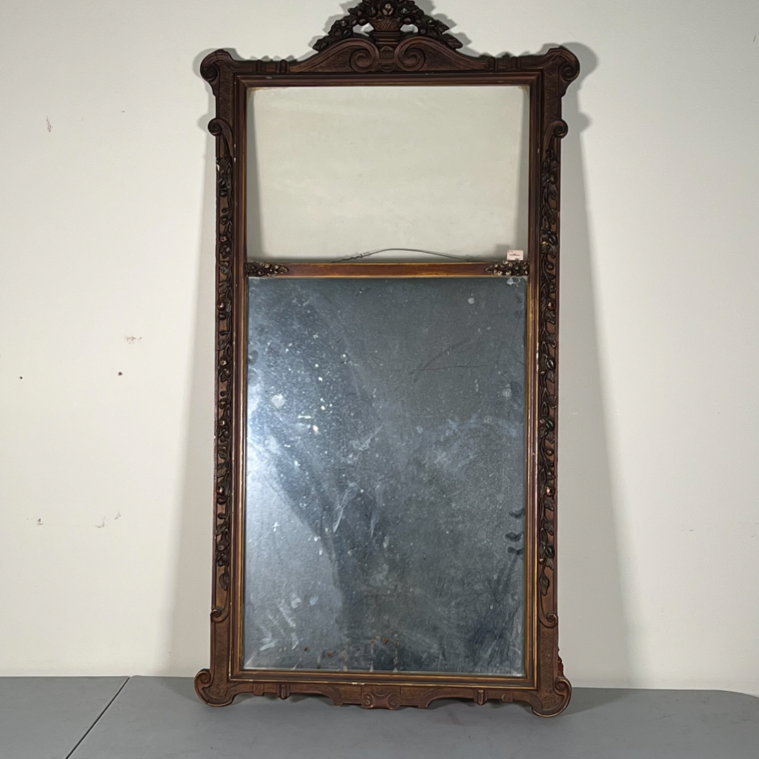 ANTIQUE GLASS & MIRROR