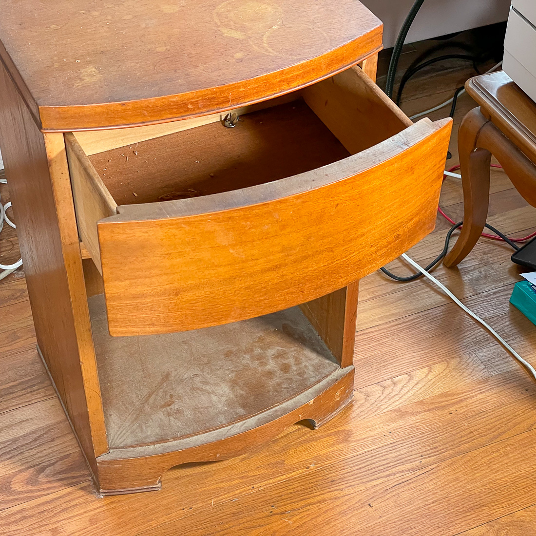 MID CENTURY BEDSIDE TABLE